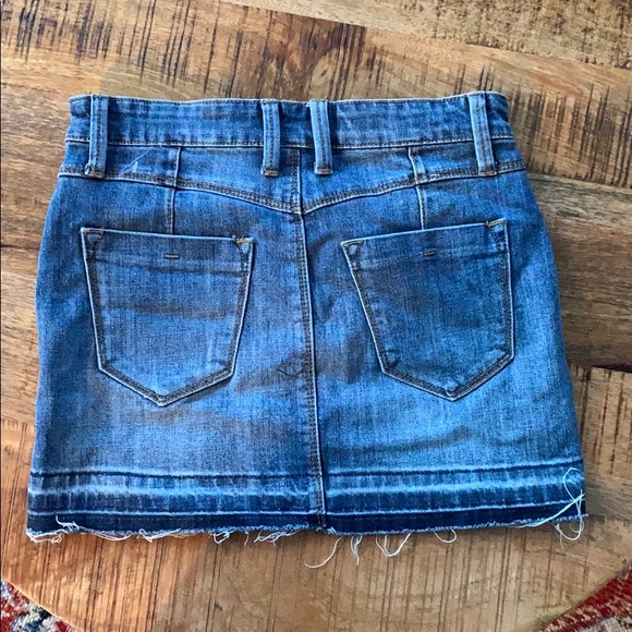 Forever 21 Denim skirt - Picture 2 of 3
